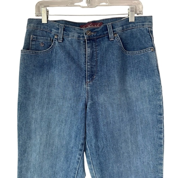 Gloria Vanderbilt High-Waist Amanda Classic Jeans, 12P Short - Picture 4 of 10